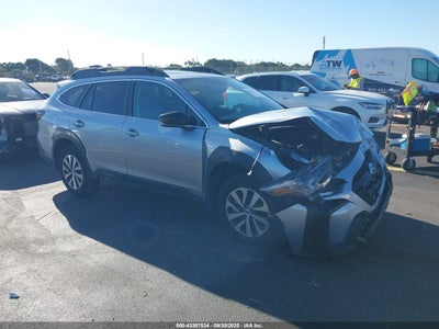 SUBARU OUTBACK 2025