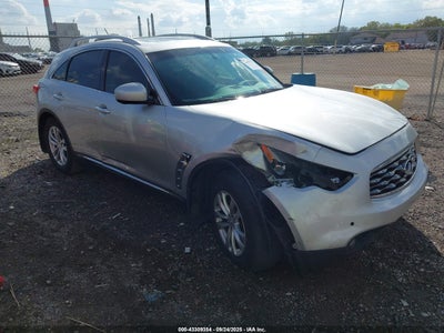 INFINITI FX35 2011
