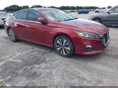NISSAN ALTIMA 2022
