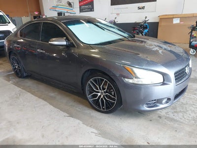 NISSAN MAXIMA 2011