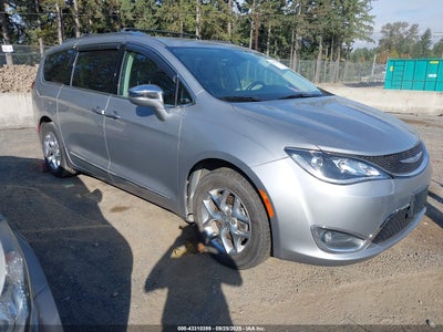 CHRYSLER PACIFICA 2018