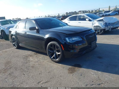 CHRYSLER 300 2022