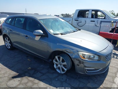 VOLVO V60 2016