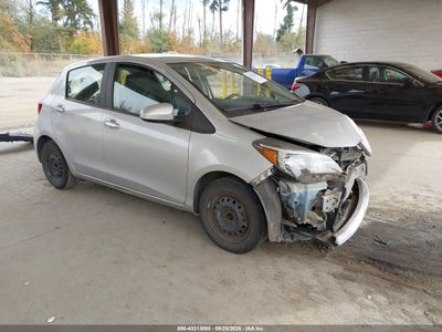 TOYOTA YARIS 2015