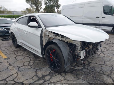 LAMBORGHINI URUS 2020