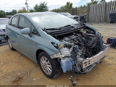 TOYOTA PRIUS PLUG-IN 2015