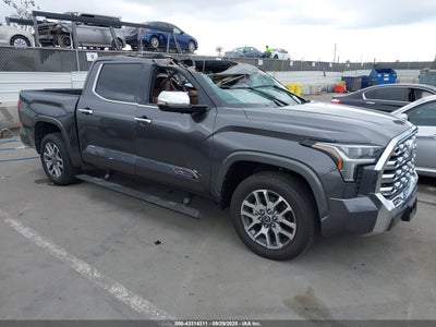 TOYOTA TUNDRA 2022