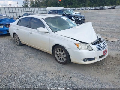 TOYOTA AVALON 2010