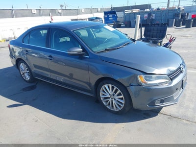 VOLKSWAGEN JETTA 2011