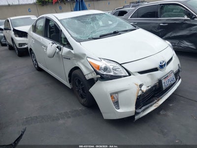 TOYOTA PRIUS 2015