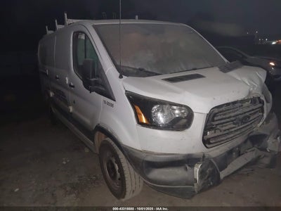 FORD TRANSIT-150 2018