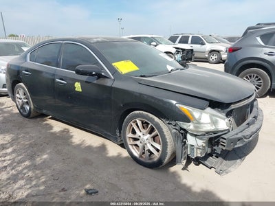 NISSAN MAXIMA 2011