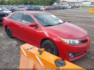 TOYOTA CAMRY 2012
