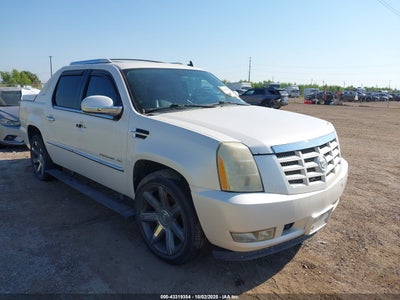 CADILLAC ESCALADE EXT 2010