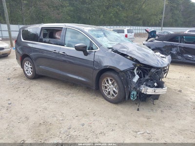 CHRYSLER VOYAGER 2022