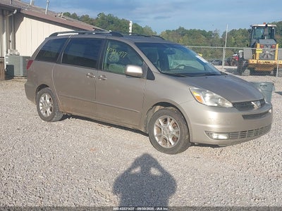 TOYOTA SIENNA 2005