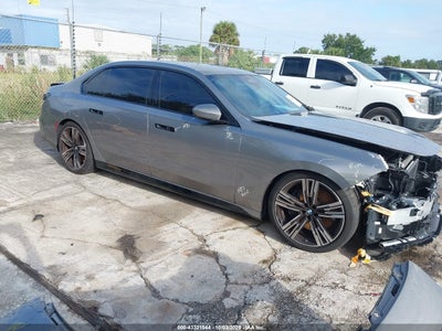 BMW 760 2024