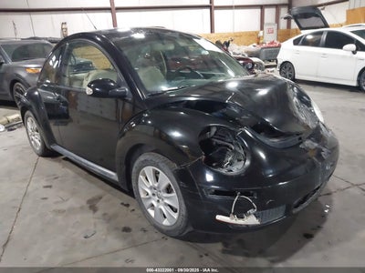 VOLKSWAGEN NEW BEETLE 2009