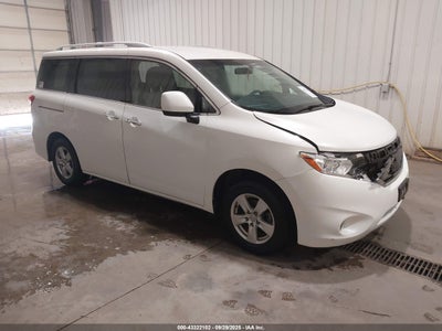 NISSAN QUEST 2017