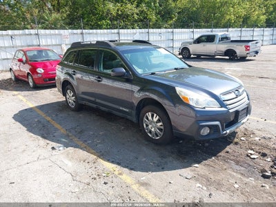 SUBARU OUTBACK 2013