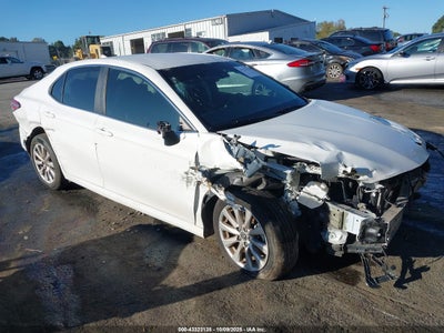 TOYOTA CAMRY 2018