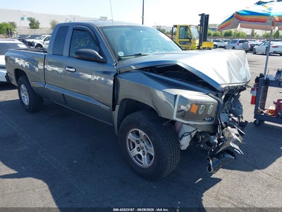 DODGE DAKOTA 2006