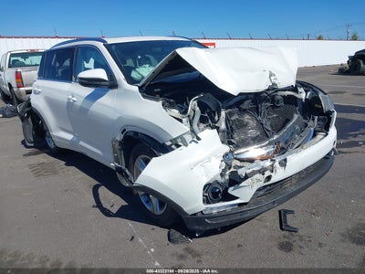 TOYOTA HIGHLANDER 2015