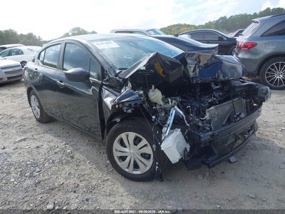 NISSAN VERSA 2025