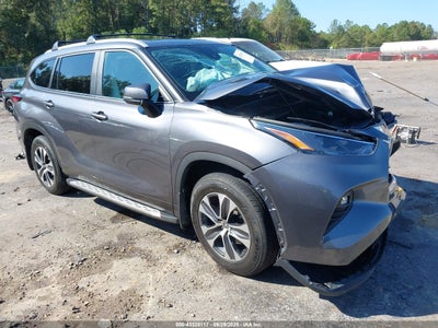 TOYOTA HIGHLANDER 2023