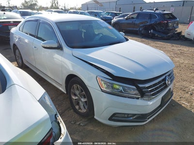 VOLKSWAGEN PASSAT 2016
