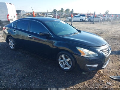 NISSAN ALTIMA 2015