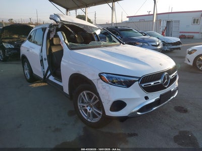 MERCEDES-BENZ GLC 300 2023