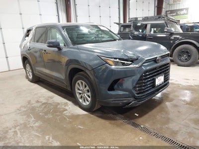 TOYOTA GRAND HIGHLANDER 2025