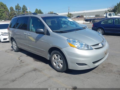TOYOTA SIENNA 2006