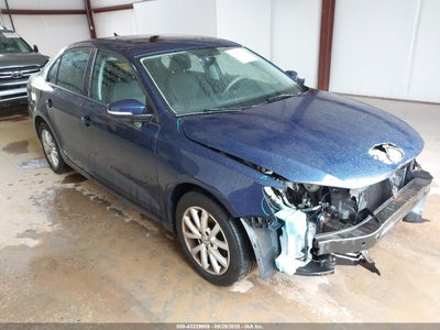 VOLKSWAGEN JETTA 2011
