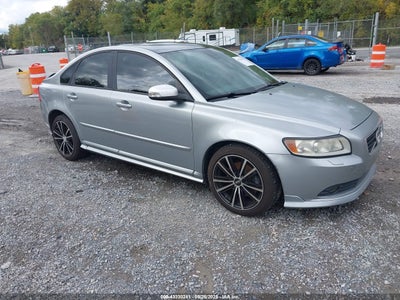 VOLVO S40 2011