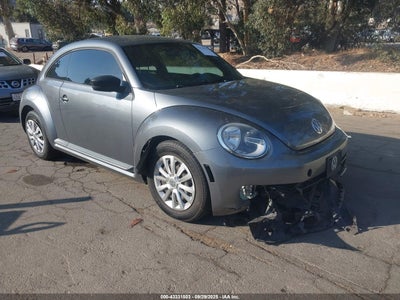 VOLKSWAGEN BEETLE 2012