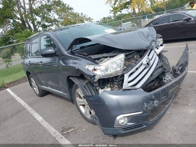 TOYOTA HIGHLANDER 2012