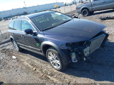 VOLVO XC70 2016