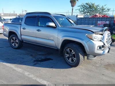 TOYOTA TACOMA 2017