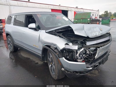 RIVIAN R1S 2024