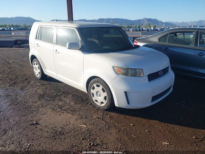 SCION XB 2010