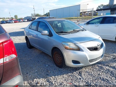 TOYOTA YARIS 2009