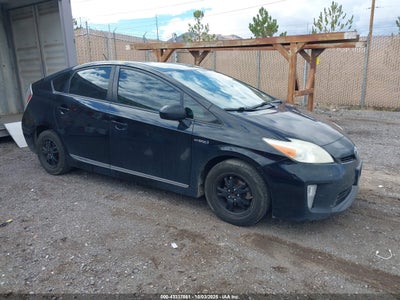 TOYOTA PRIUS 2014