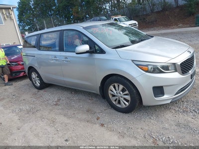 KIA SEDONA 2015