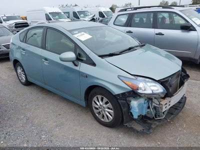TOYOTA PRIUS PLUG-IN 2013