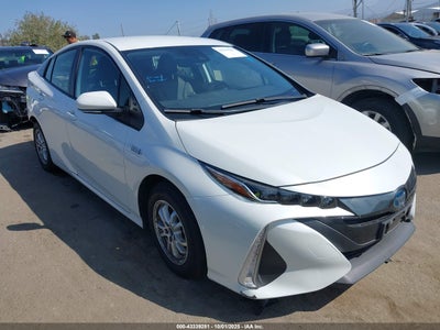 TOYOTA PRIUS PRIME 2022