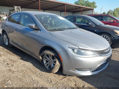 CHRYSLER 200 2015