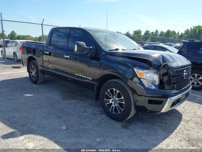 NISSAN TITAN 2020
