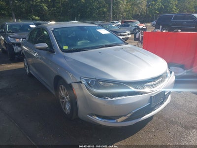 CHRYSLER 200 2015